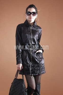 外貿(mào)原單時(shí)尚風(fēng)衣 貴族休閑拉鏈款，寬松百搭新風(fēng)尚